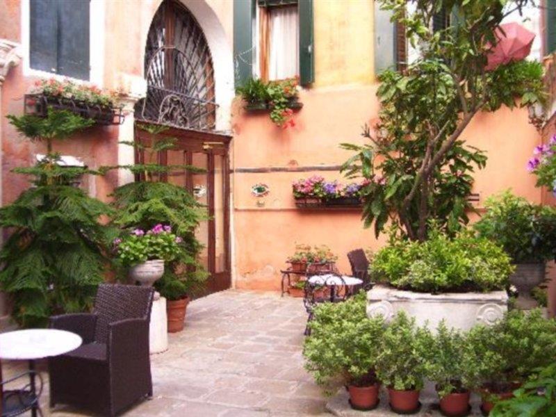 Hotel San Cassiano Ca'Favretto Venice Exterior photo